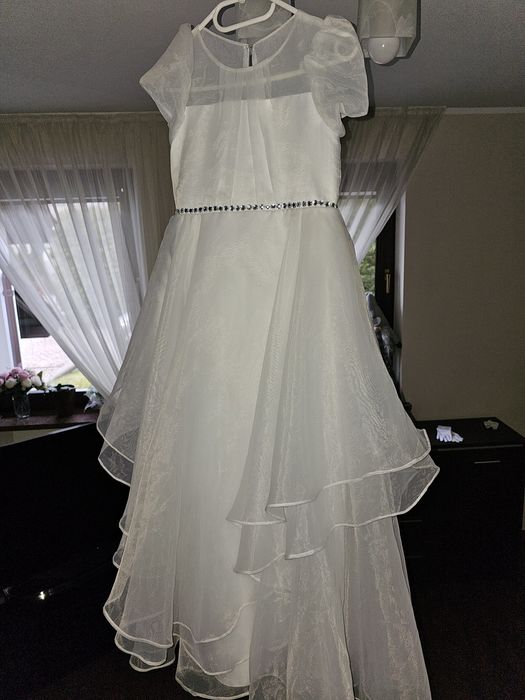 Piękna sukienka na wesele lub przebranie po komunii 152/158