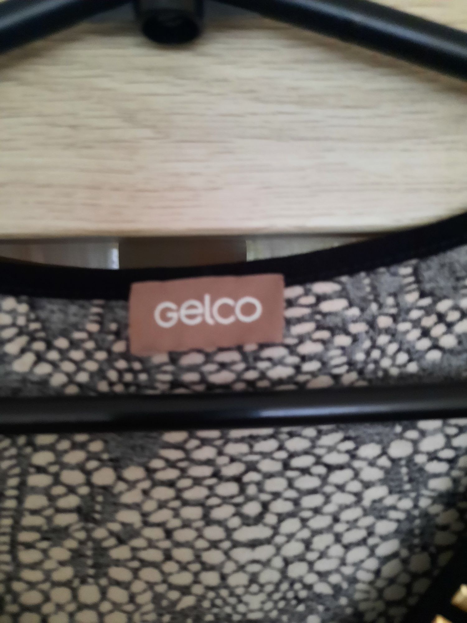 Gelco śliczna ,elegancka bluzka zdobiona, wiskoza, dzety 50-52