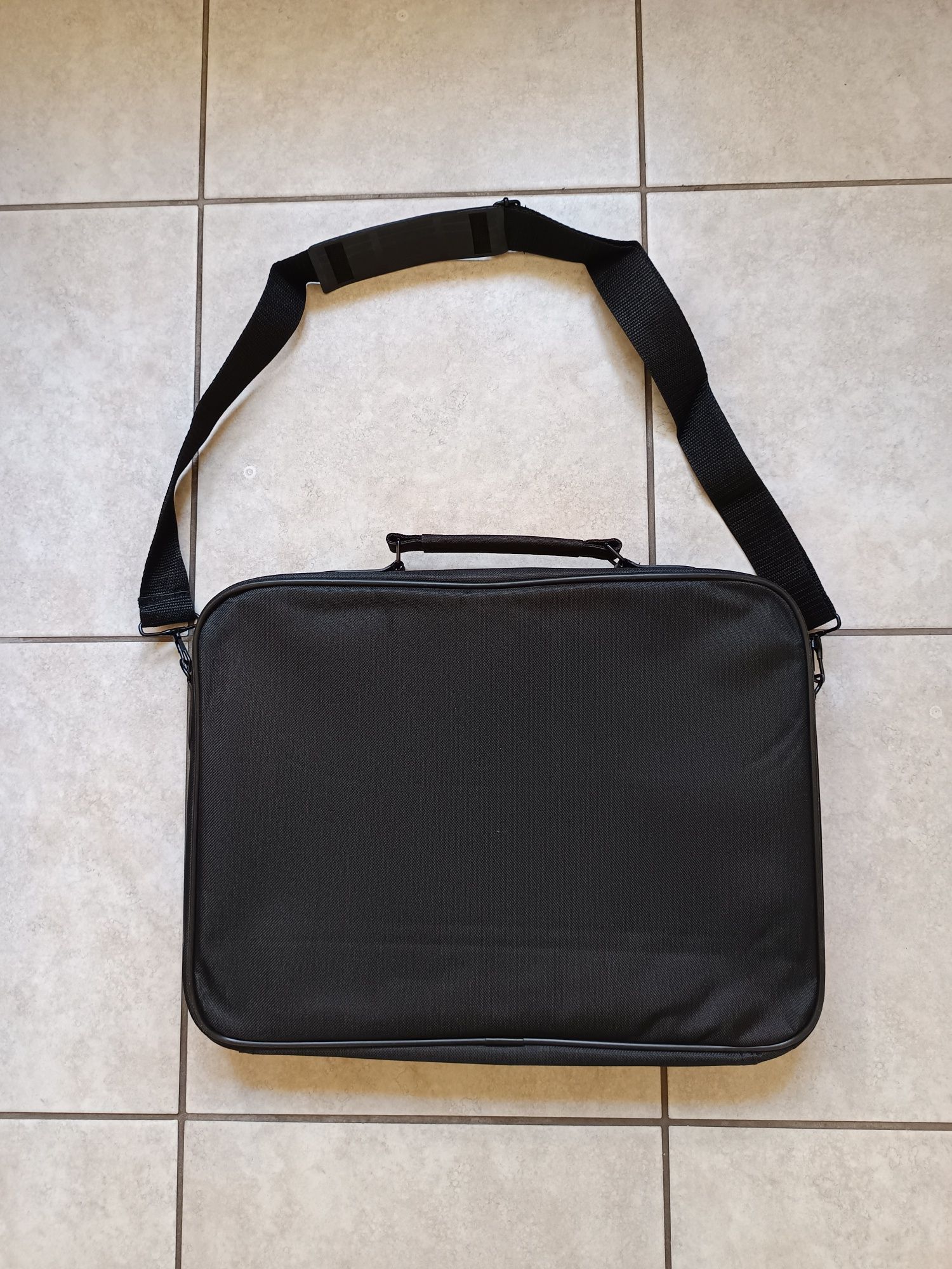 Torba na laptopa Reinston ETL001 czarna