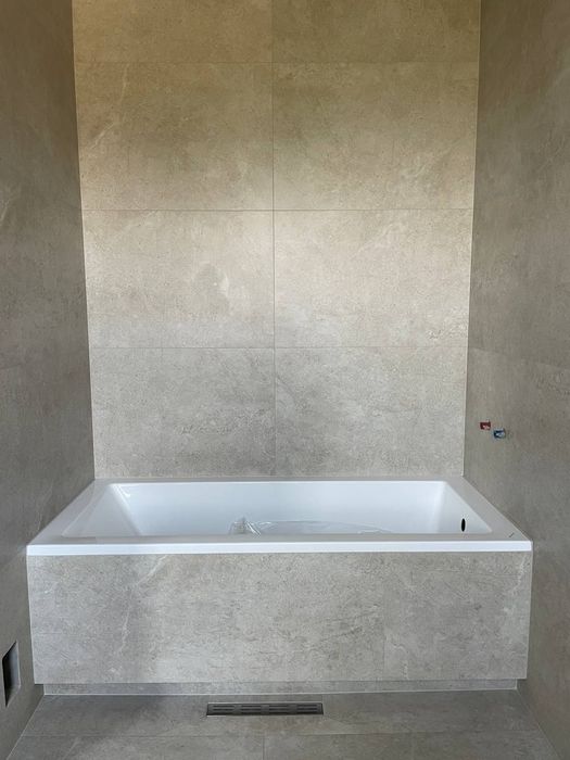 Укладка плитки. Плиточні роботи.