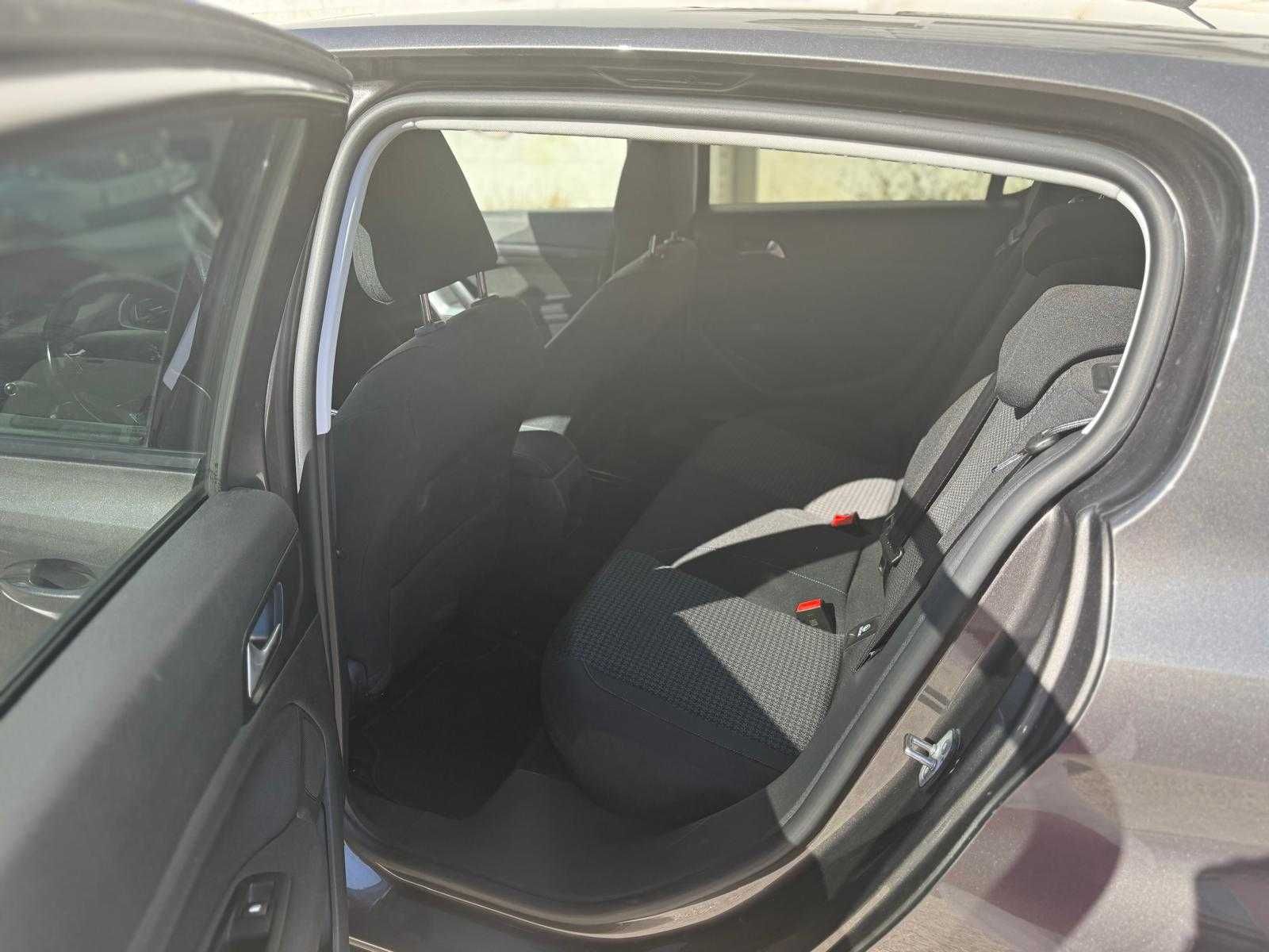Peugeot 308 – Poucos Quilómetros