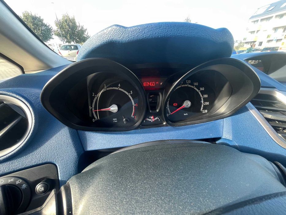 Ford Fiesta 1.25 benzyna LPG 2009 r. Przegląd i ubezpieczenie do 09.26