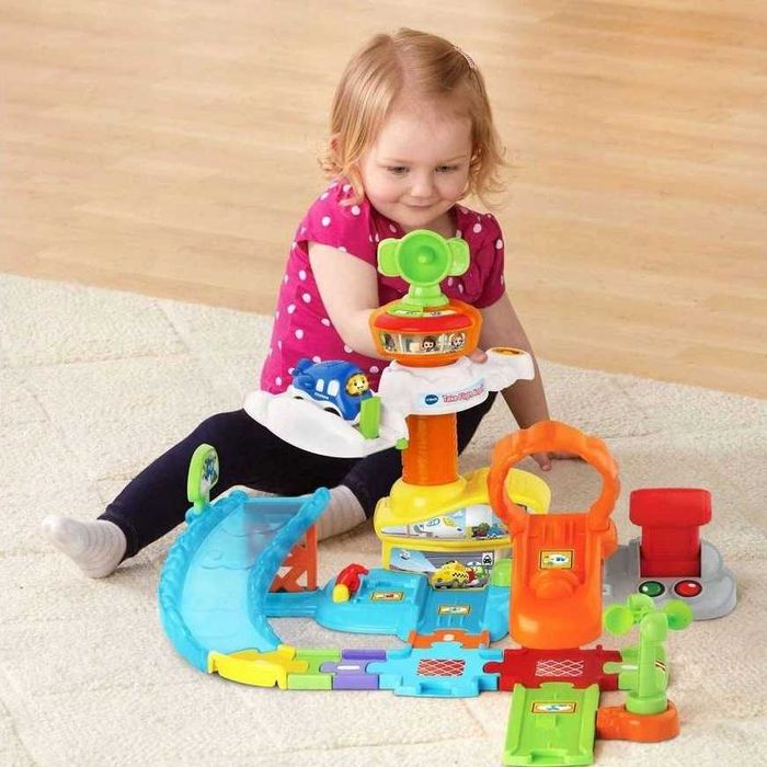 Vtech Tut Tut Autka Odlotowe lotnisko + samolot 61241