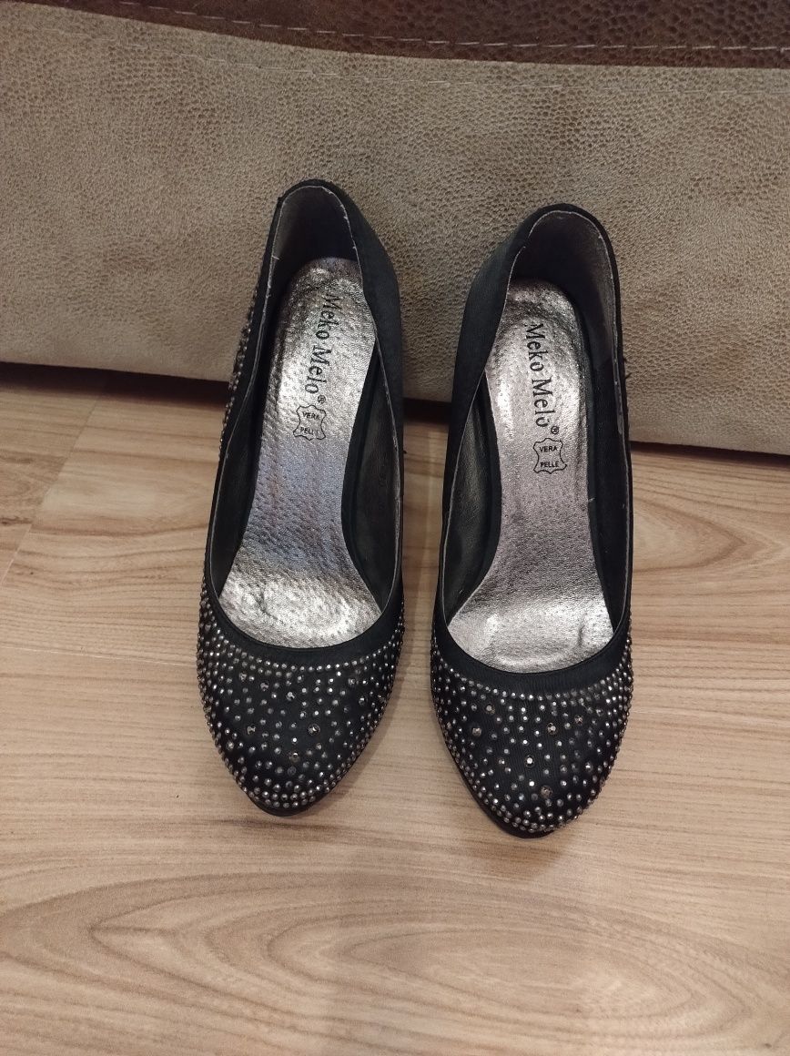 Buty damskie na obcasie szpilki rozmiar 35