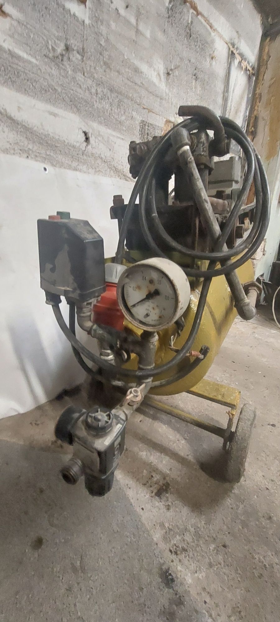 Sprężarka kompresor 3 fazowa ( siła) 400v 1.5KW 80-100l