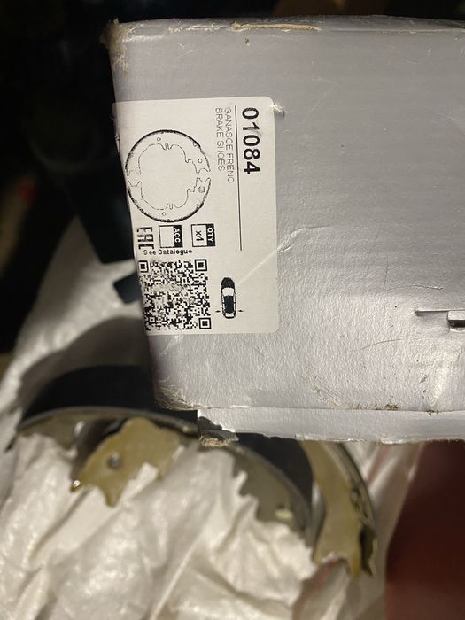 Тойота колодки ручника