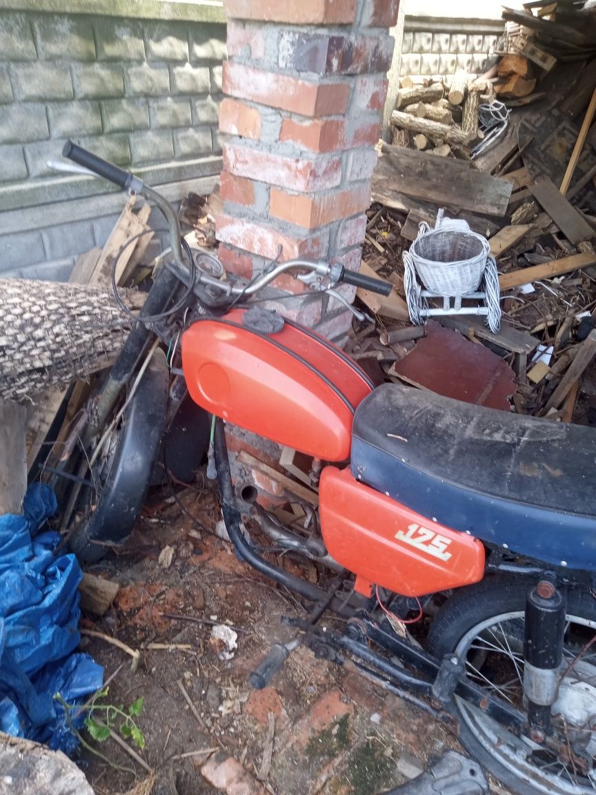 Motor WSK 175 z silnikiem 3biegowym