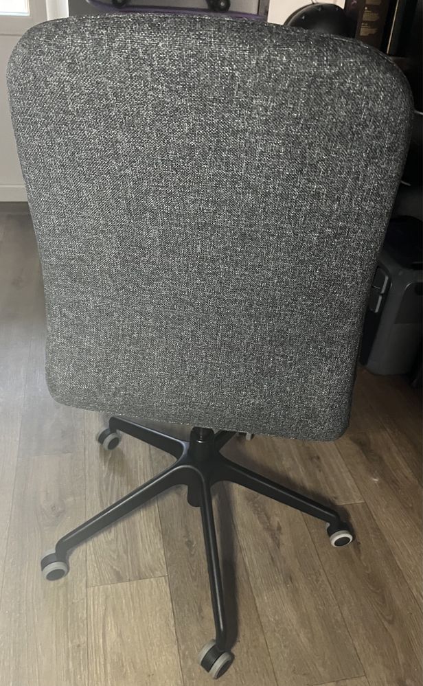 Робочий стілець з регулюванням висоти IKEA LANGFJALL