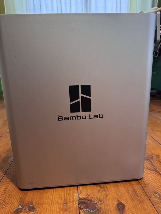 Стан нового! Bambu Lab X1 Carbon — швидкий і точний 3D-принтер