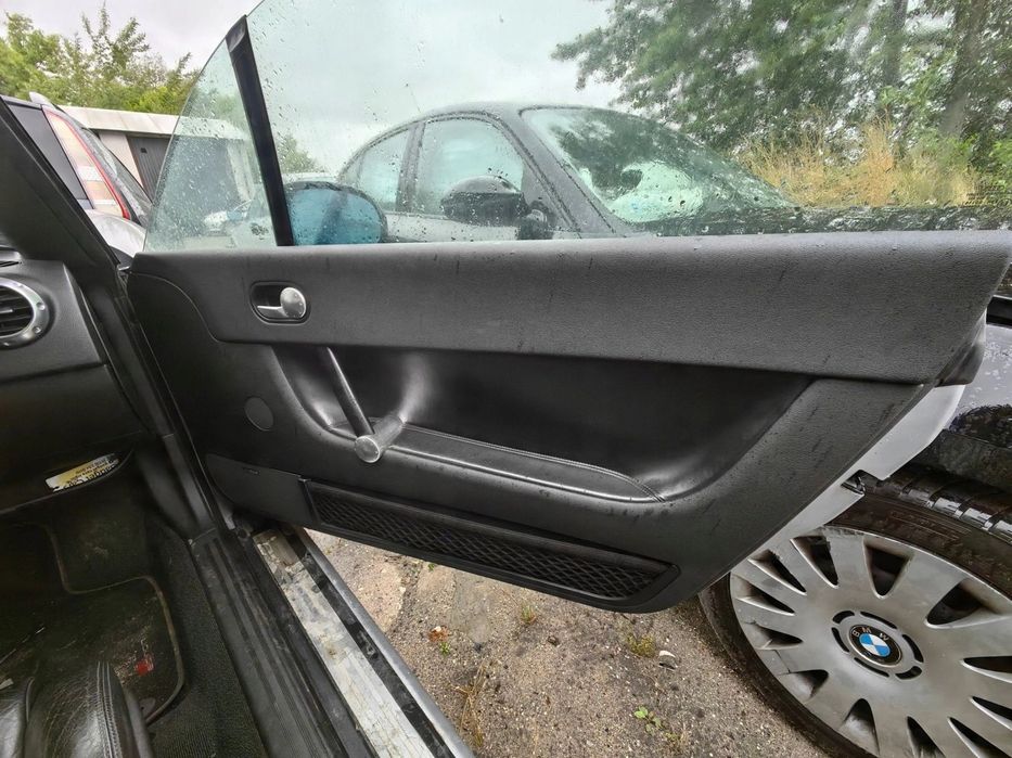Boczek tapicerka drzwi PRAWY AUDI TT 8N czarny kompletny ładny