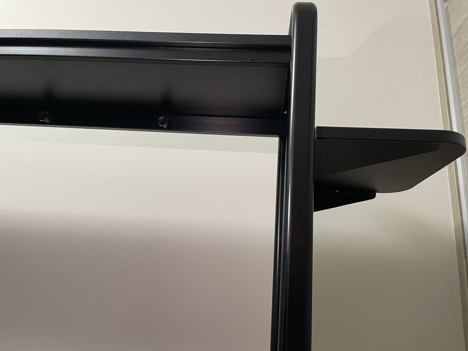 Компютерний ігровий стіл IKEA FREDDE