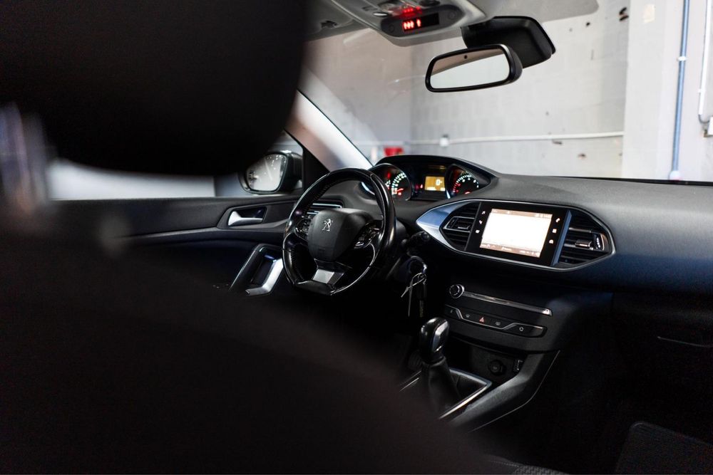 Peugeot 308 como novo