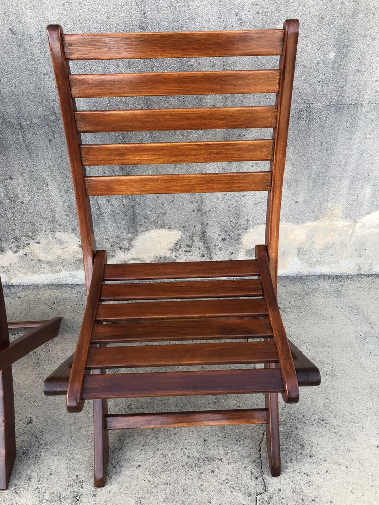 Cadeiras em Madeira restauradas
