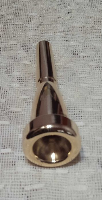 Megaton ustnik 3 C do trąbki kolor złoty