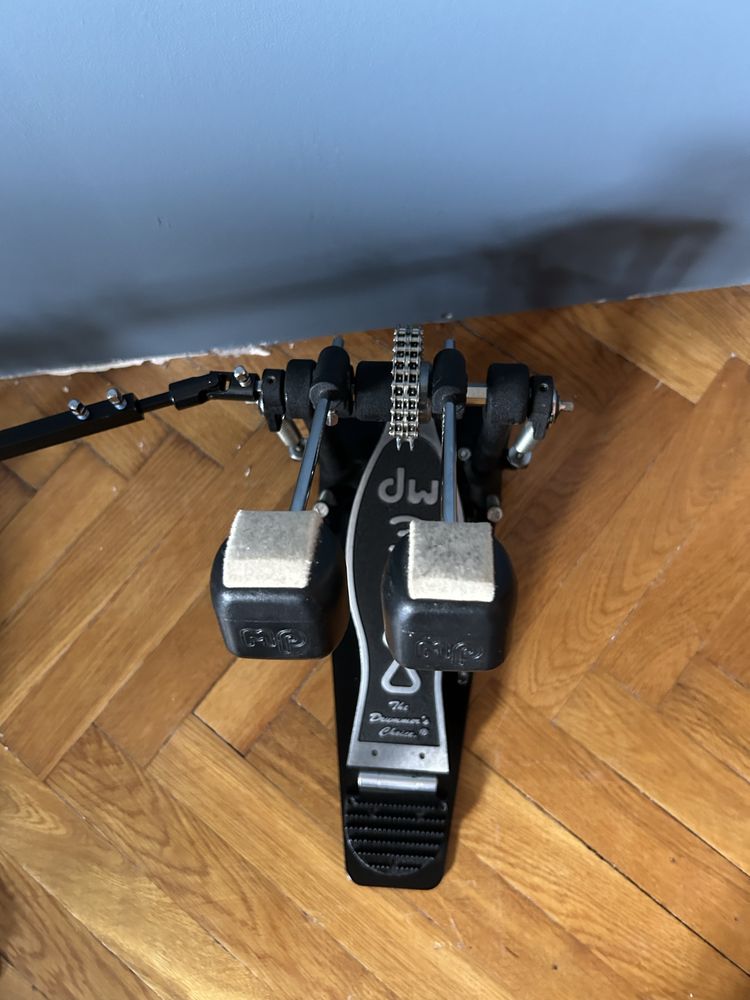 DW 3002 podwójna stopa perkusyjna