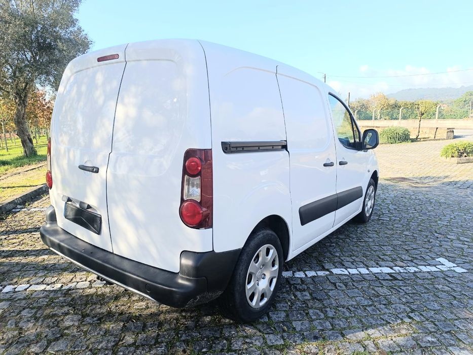 PEUGEOT PARTNER 1.6 HDI 3 LUG 2013 poucos km