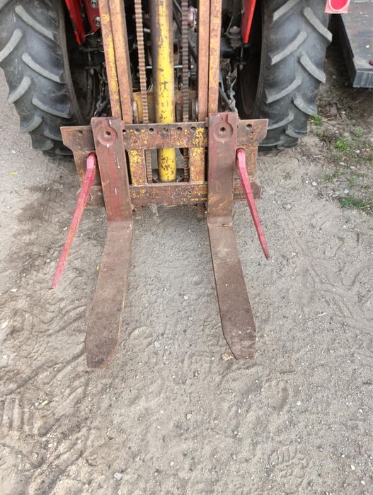 Maszt, podnośnik do ciagnika, widlak do balotów i palet