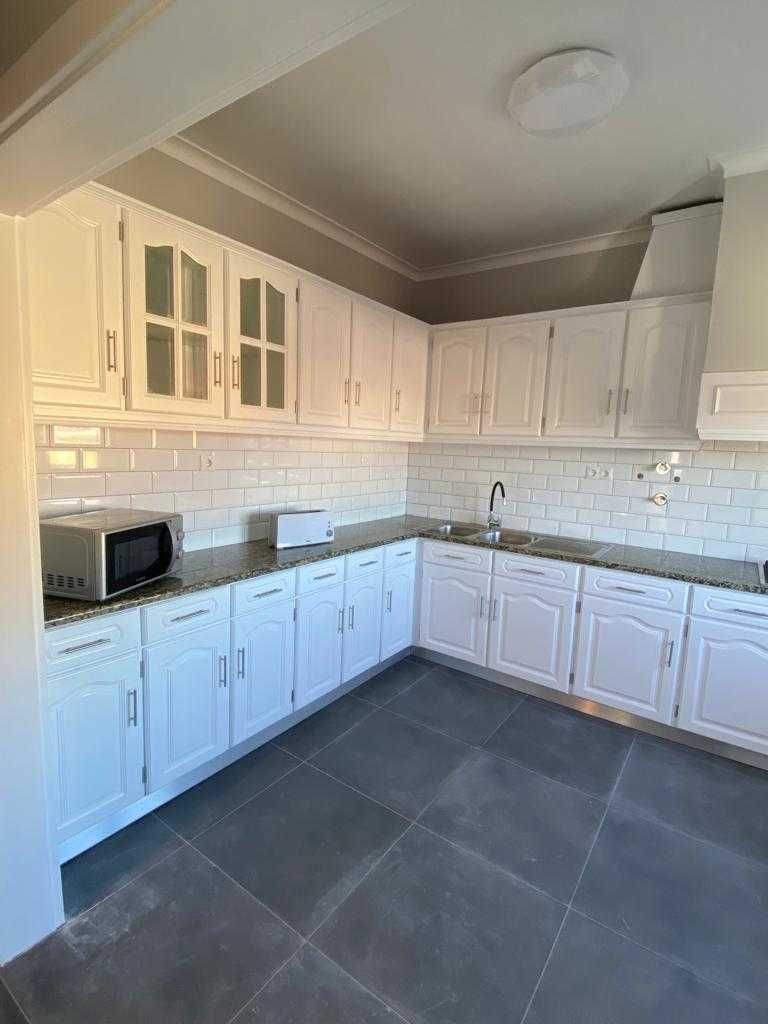 Arrendo 1 quarto apartir de 300€/mês NÃO SE ACEITAM CASAIS