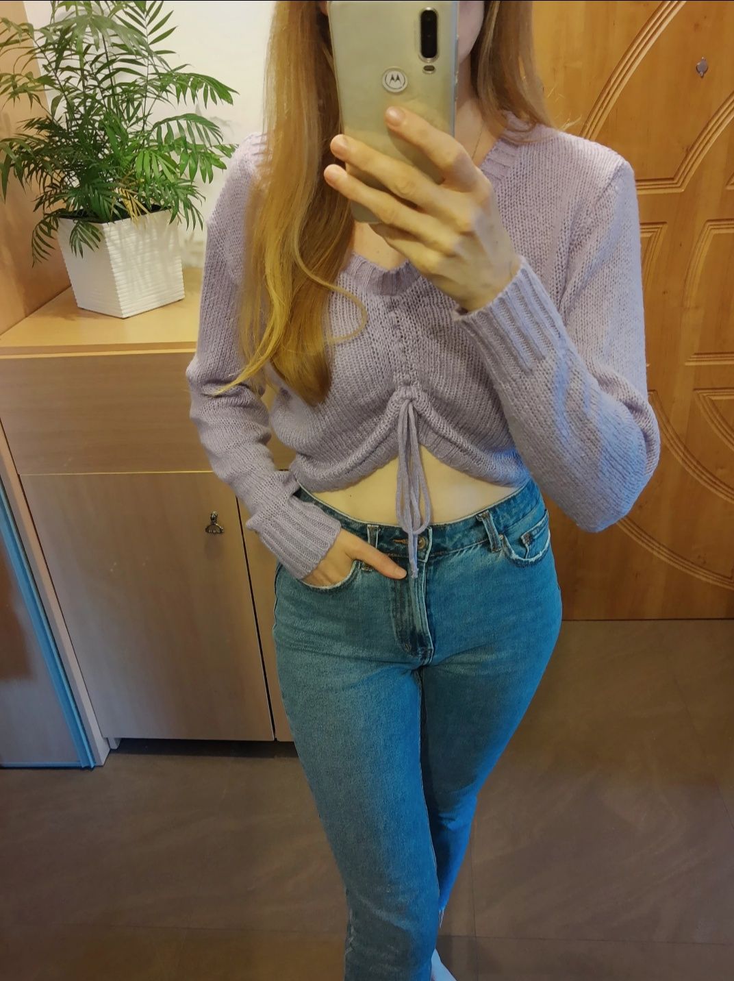 Liliowy sweterek Boohoo oversize cropped krótki