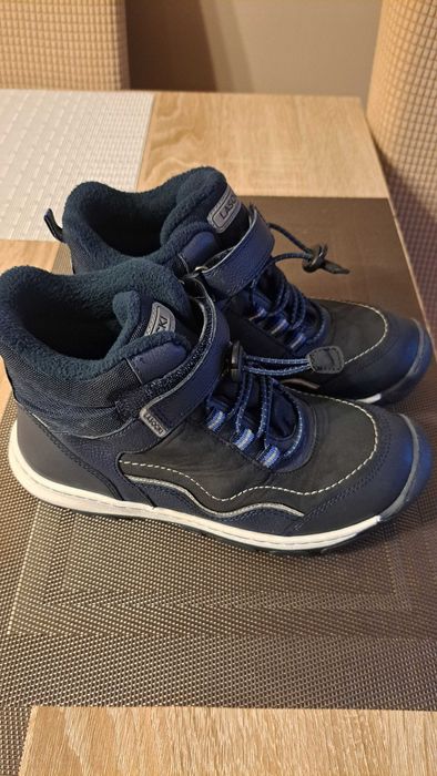 Buty zimowe chłopięce.