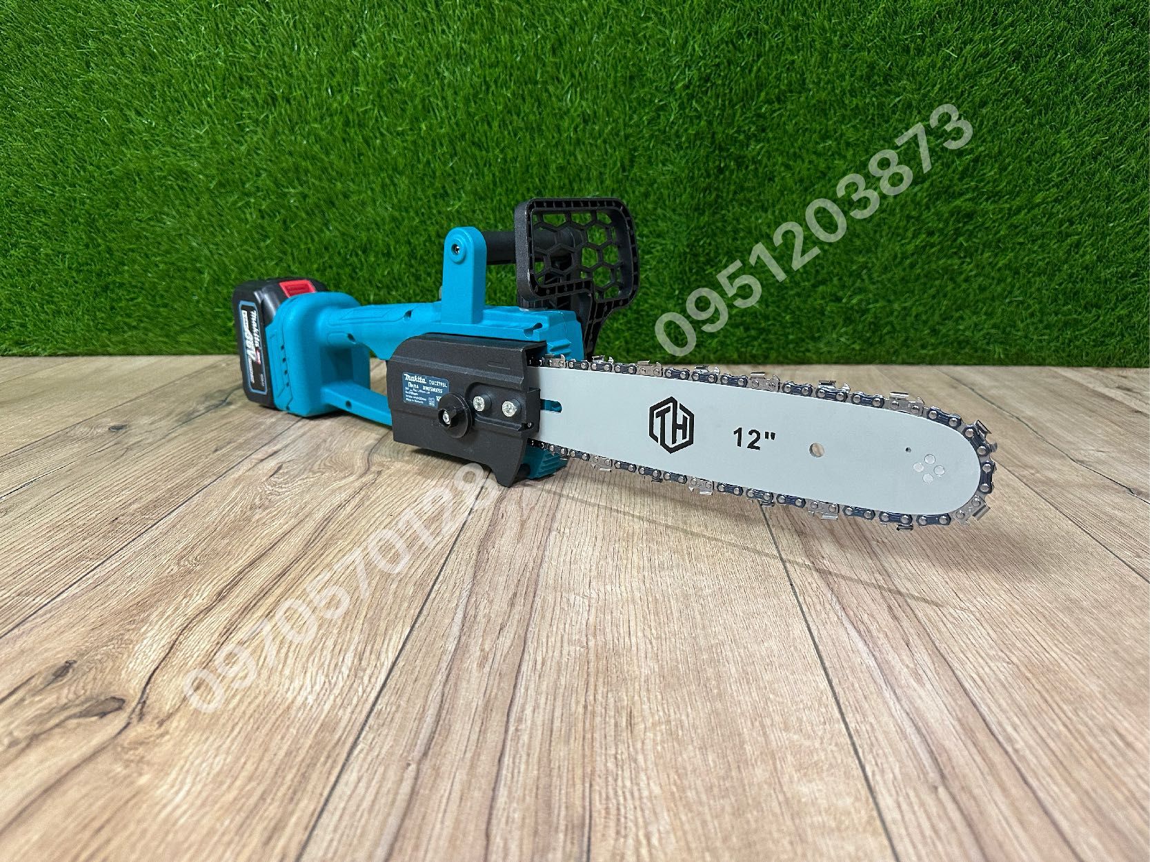 Аккумуляторная цепная пила Makita DUC279BL 36V 8Ah Длина шины 30 см