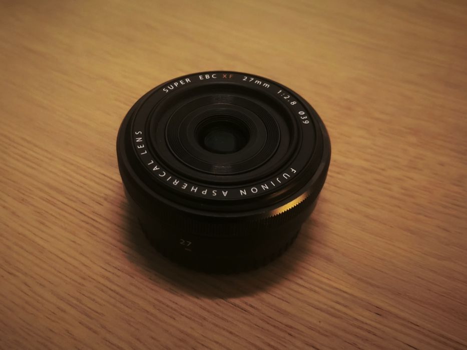 XF 27mm F2.8 - Lente Fujifilm

Nota: A lente é guardada em caixa