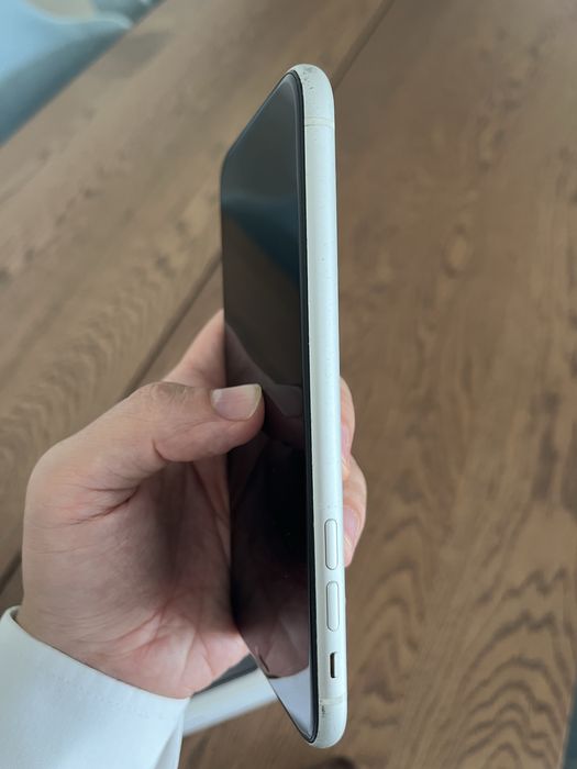 iPhone XR 64GB (branco) — 100% funcional