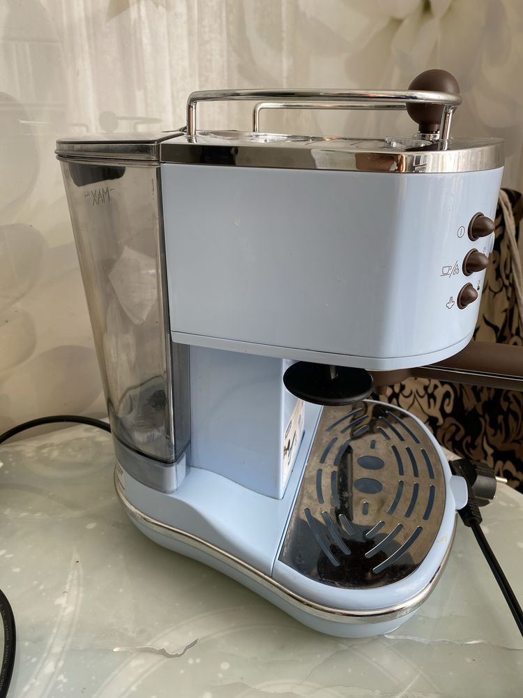 Кофе машина Delonghi