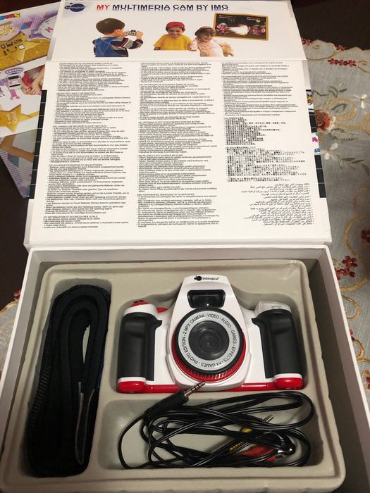 Máquina fotográfica de criança