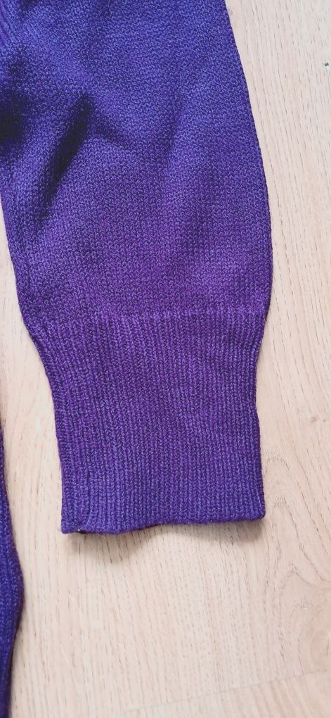 Sweter z kapturem longsleeve