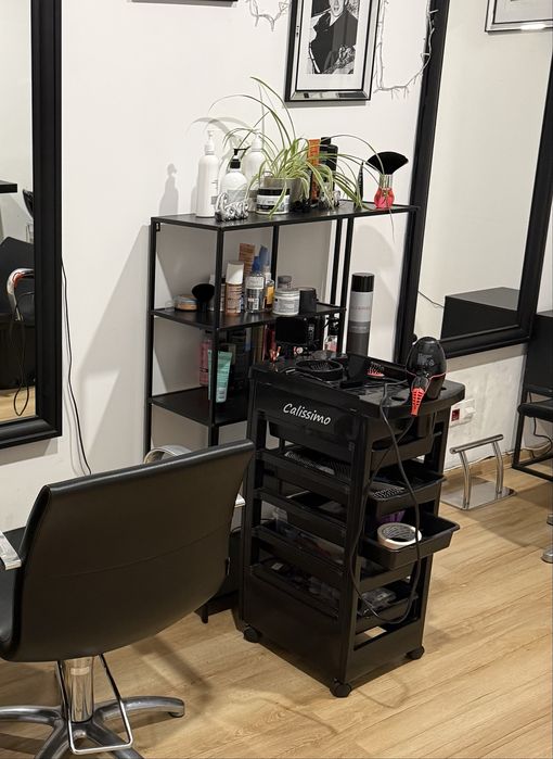 Pomocnik fryzjerski czarny