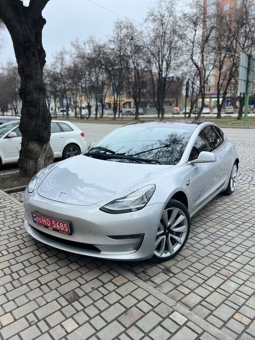 Продам tesla model 3 2018 427км 78KWt