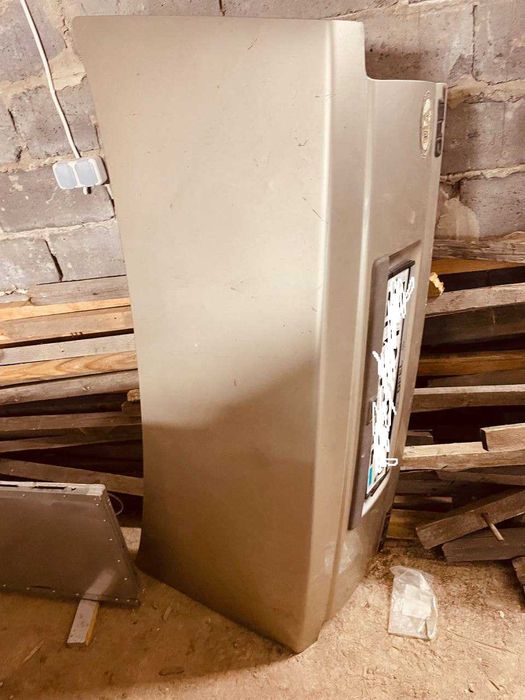 Ляда (Двері багажника) на OPEL OMEGA A