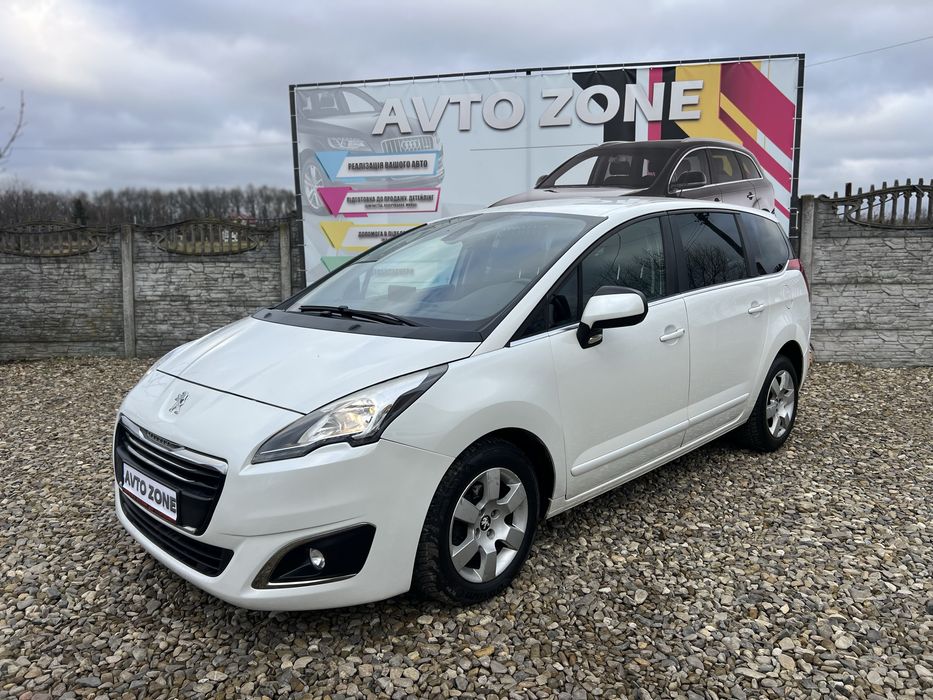 Сімейна машина в дуже гарному стані за всіма деталями телефонуйте