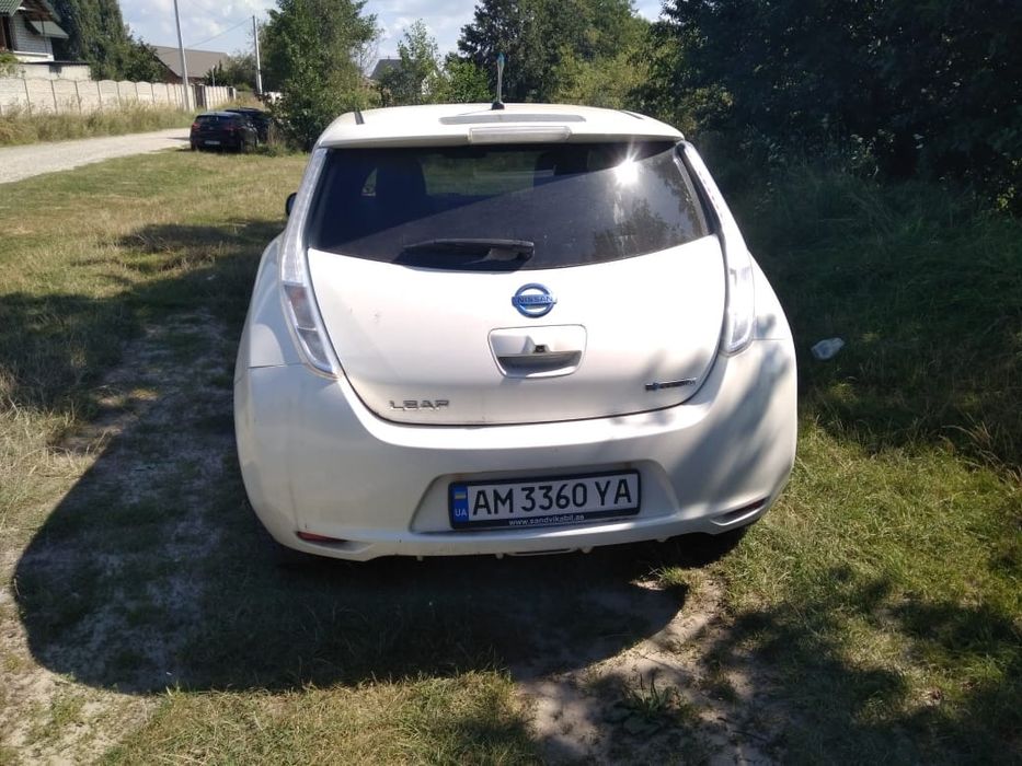 Nissan Liaf 2013 оренда