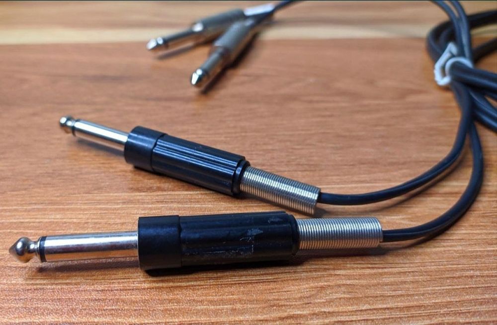 Stereo jack дріт, небалансний, 2,5 м

210