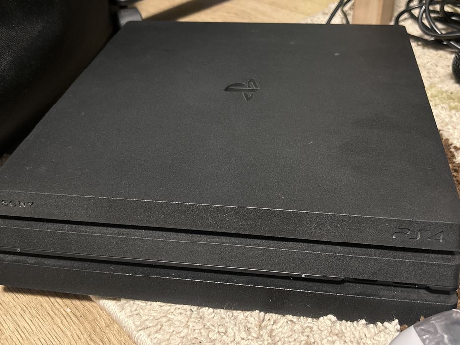 ps4pro 1tb б/у з іграми