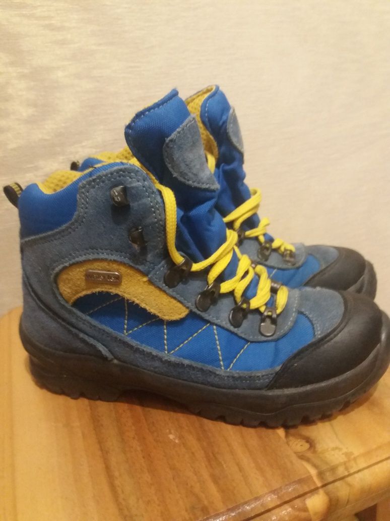 Зимові ботинки Еверест34- 35 розмір.