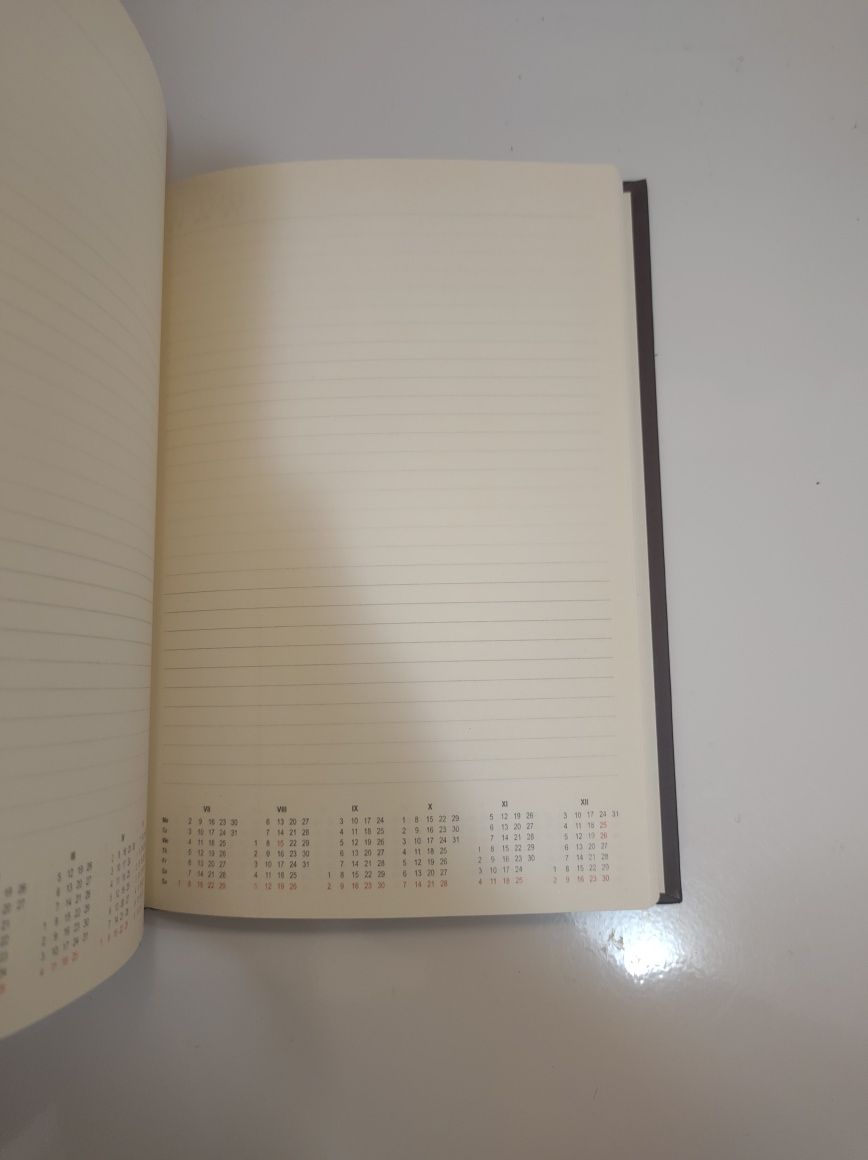 Notes notatnik kalendarz czysty