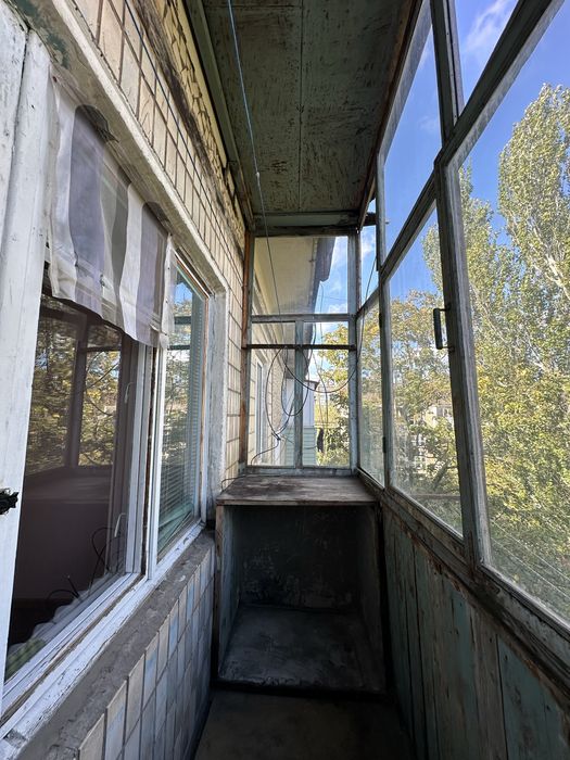 Продається тепла 2-кімнатна квартира м.Кривий Ріг , Інгулецький р-н