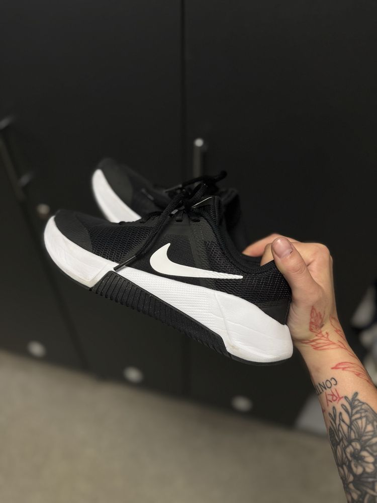 Кросівки жіночі Nike Mc Trainer 3 для залу