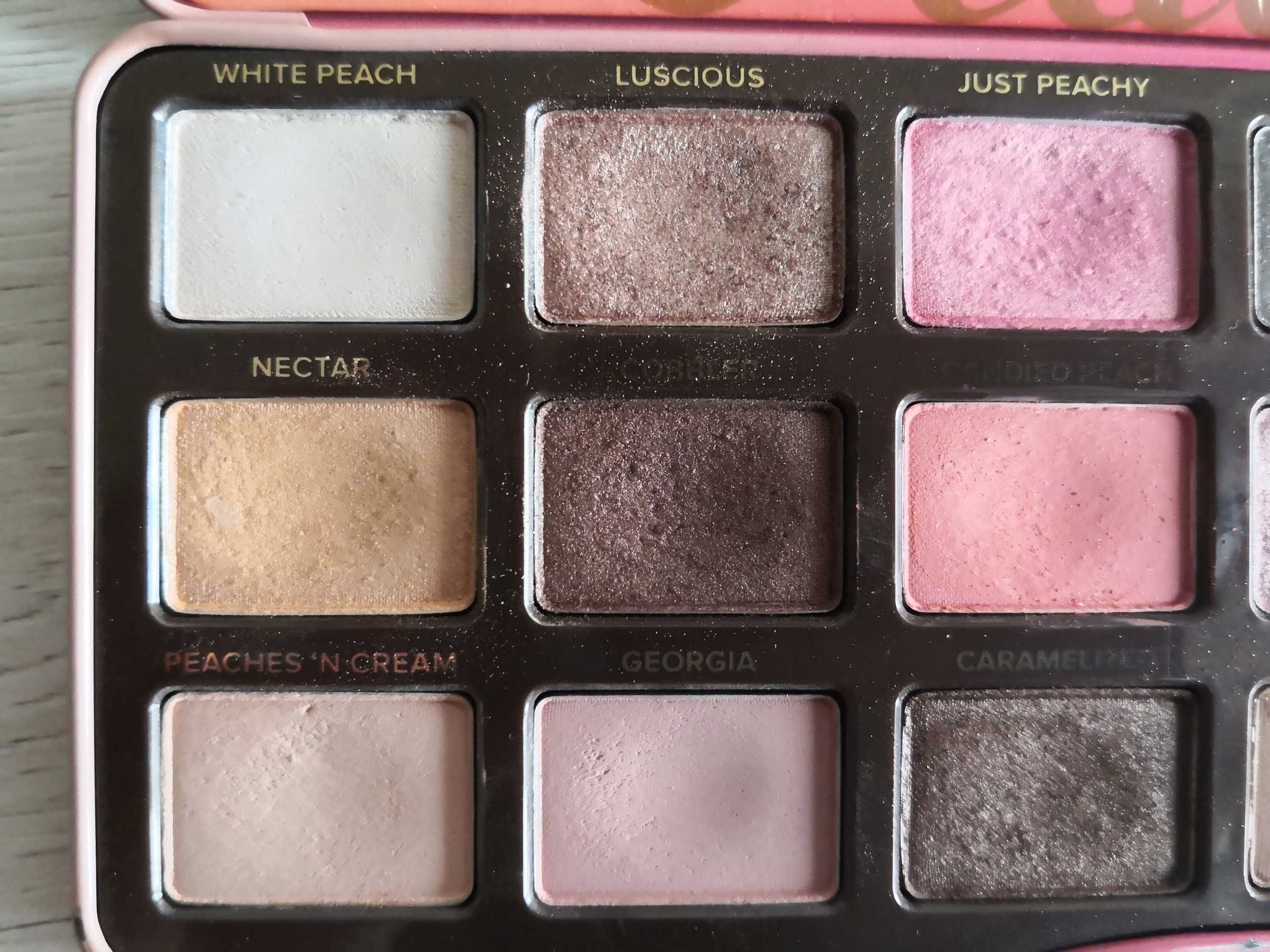 Too Faced Sweet Peach paleta cieni do powiek brzoskwinia