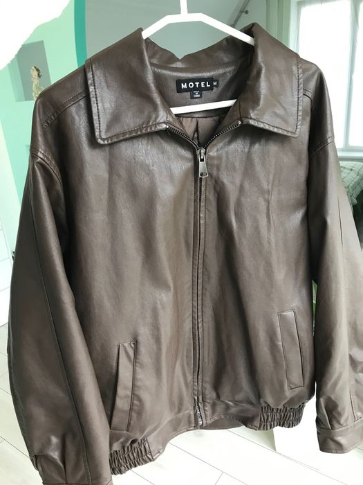 Куртка жіноча коричнева