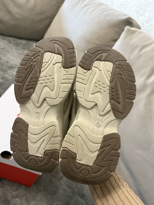 Кросівки для дівчинки бежеві Apawwa 20,5 см 32 р