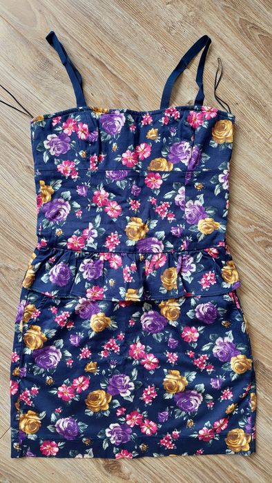 Sukienka włoska Zara w kwiaty krótka / piękne kolory