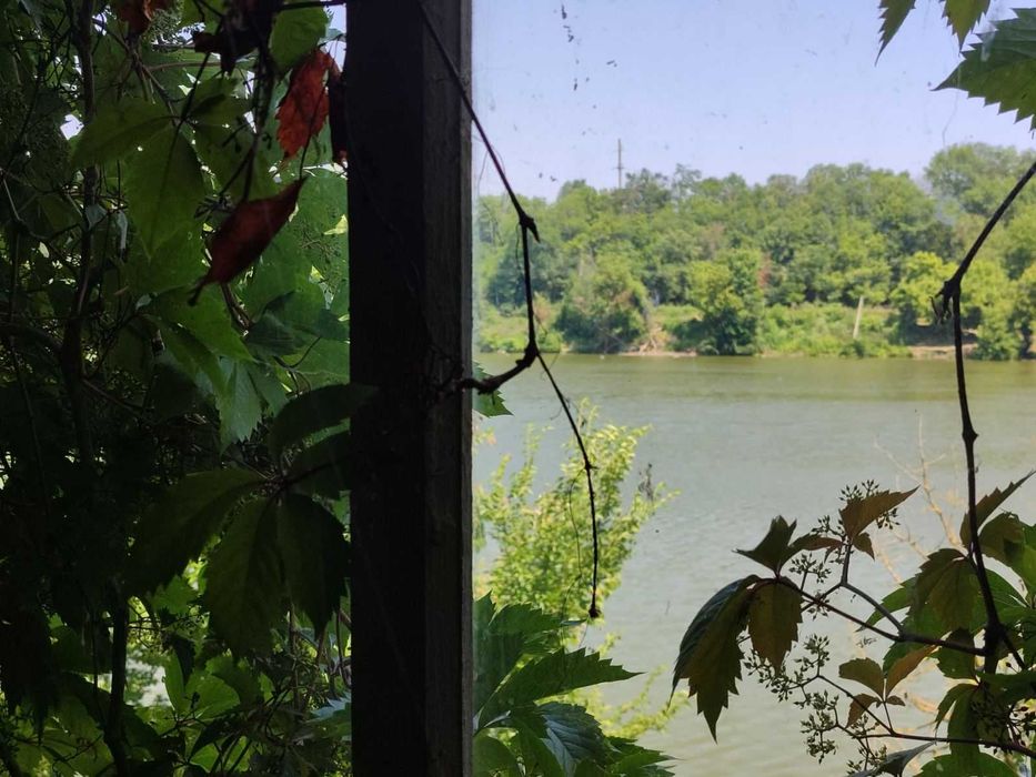 (3) Продам приміщення с.Вендичани Могилів-Подільський р-н 0925