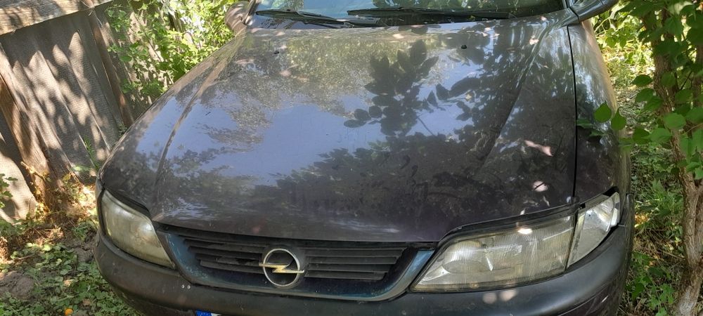 Двері  Opel vectra 1.6  рік  99