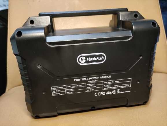 Зарядна станція  151Wh 40800mAh Flashfish Е200 200W портативна