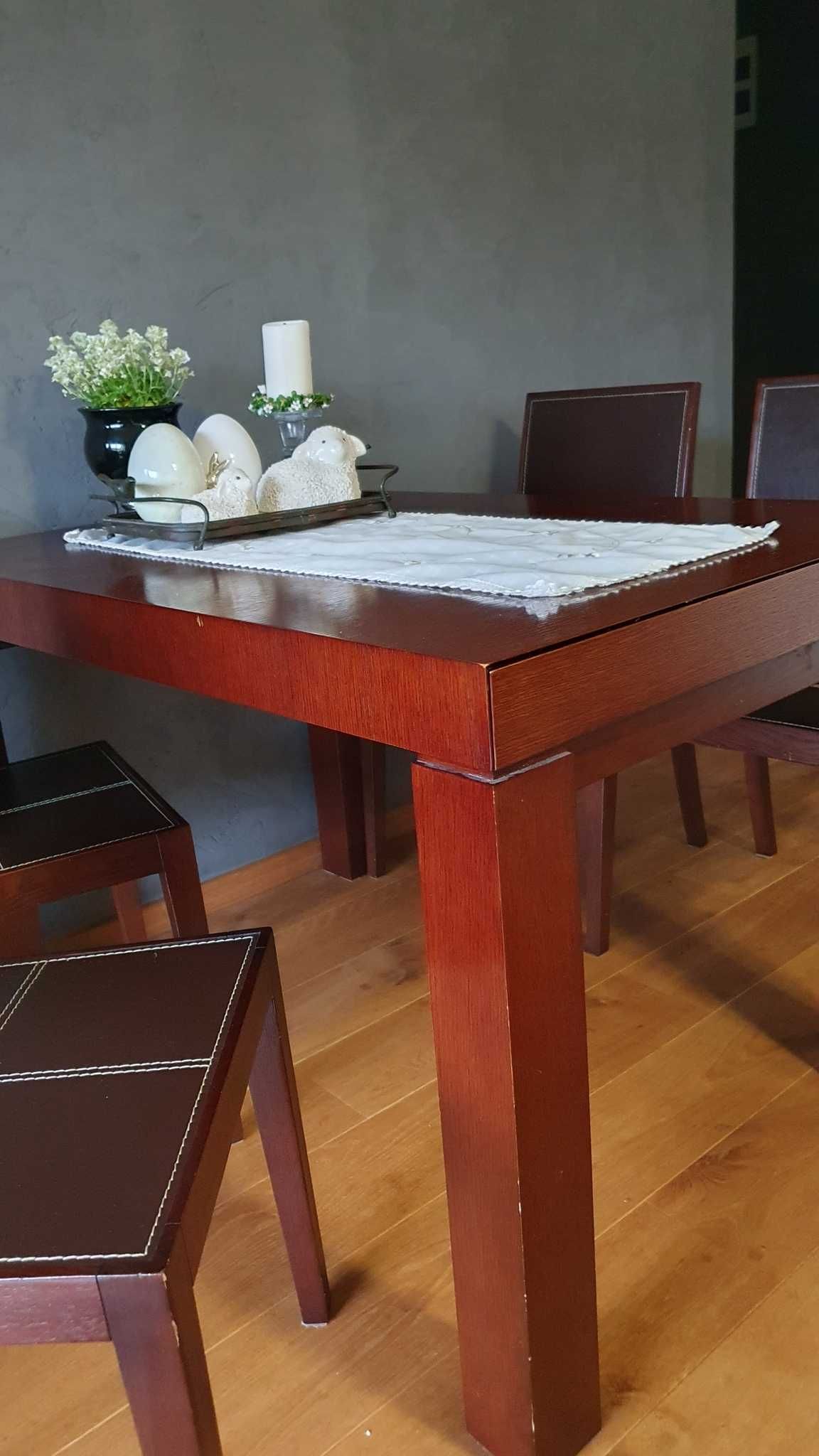 drewniany solidny stół z 4 krzesłami [komplet]
