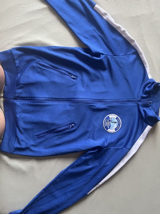 Спортивный костюм